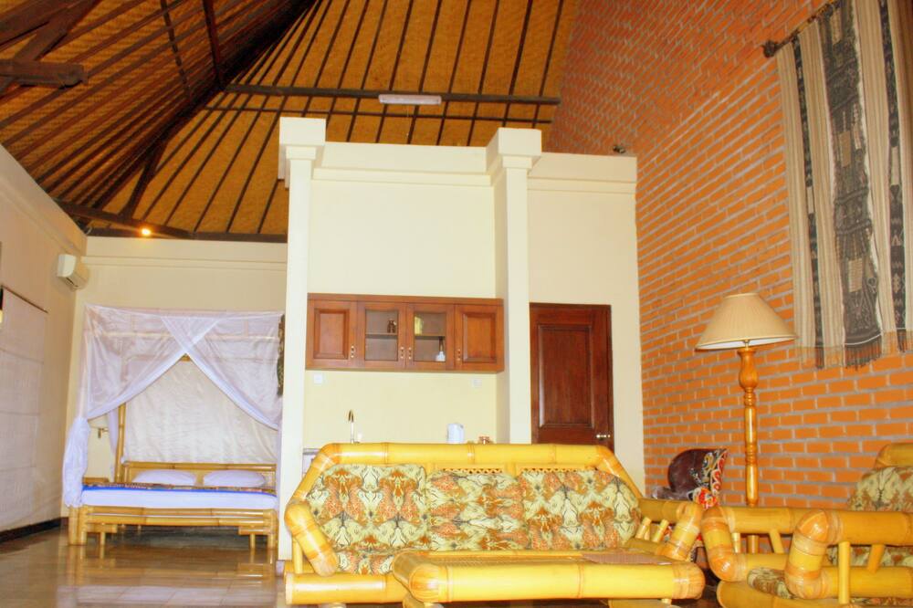 ニュー アディラマ ビーチ ホテル 写真