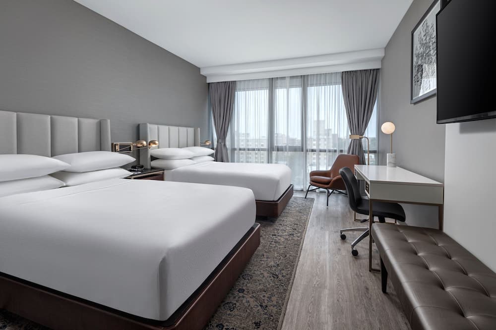 フォーポイント バイ シェラトン フラッシング 写真