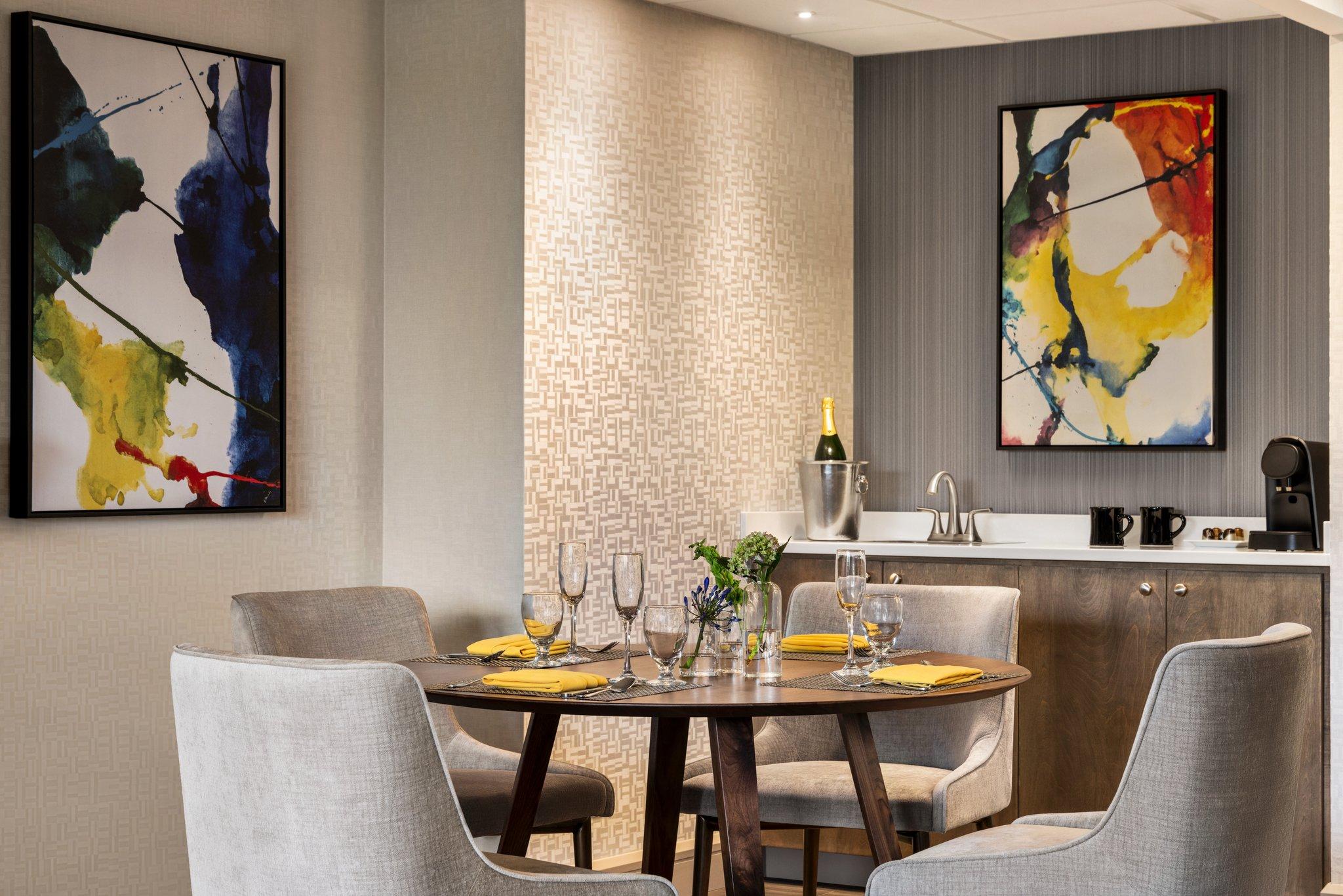 Crowne Plaza Edison By IHG 写真