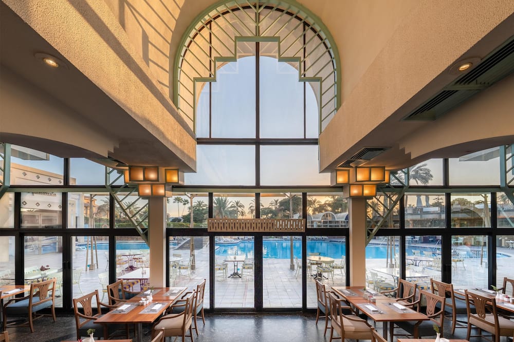 ジャズ ピラミッズ リゾート 写真