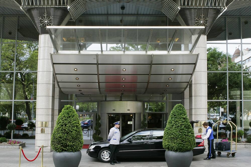 ケンピンスキ ホテル コルヴィヌス ブダペスト 写真