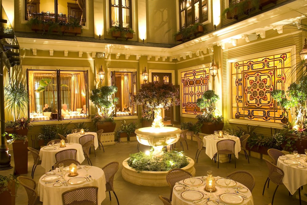 ホテル グラノ デ オロ 写真