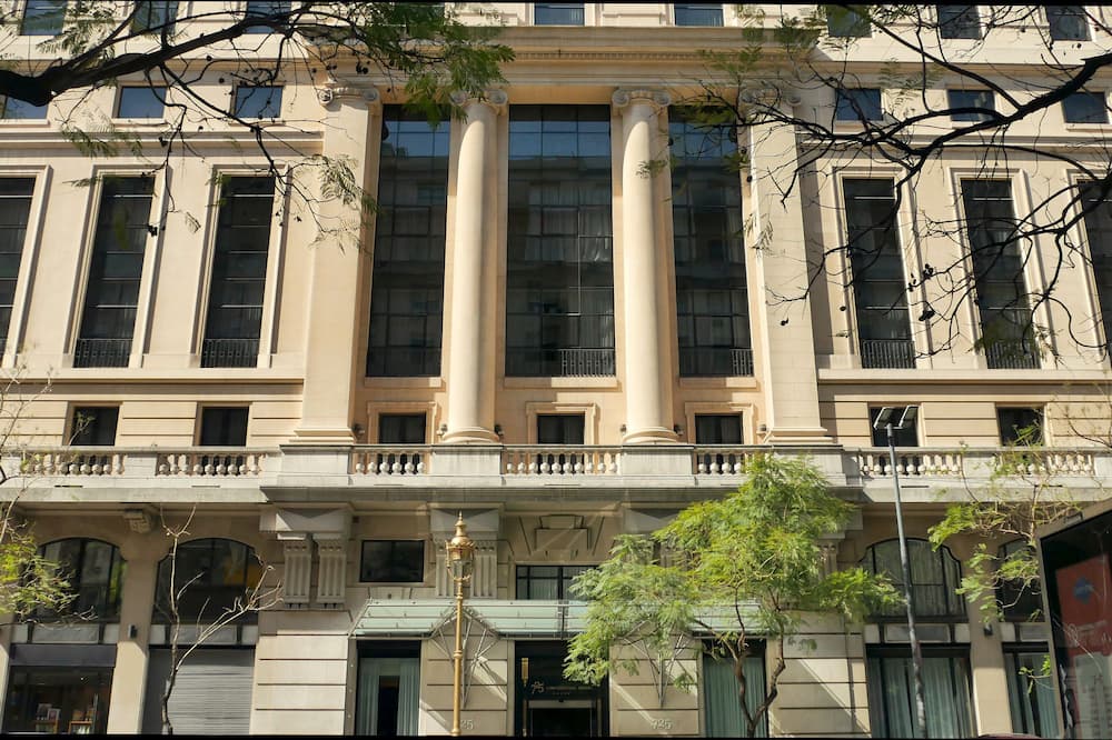 725 コンチネンタル ホテル 写真