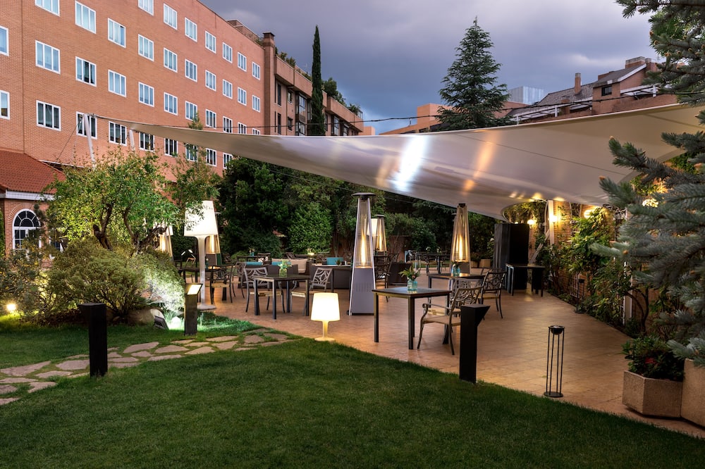 ラファエルホテル アトチャ 写真