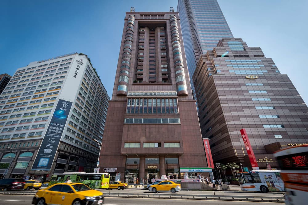 スカイ19 ホテル 写真