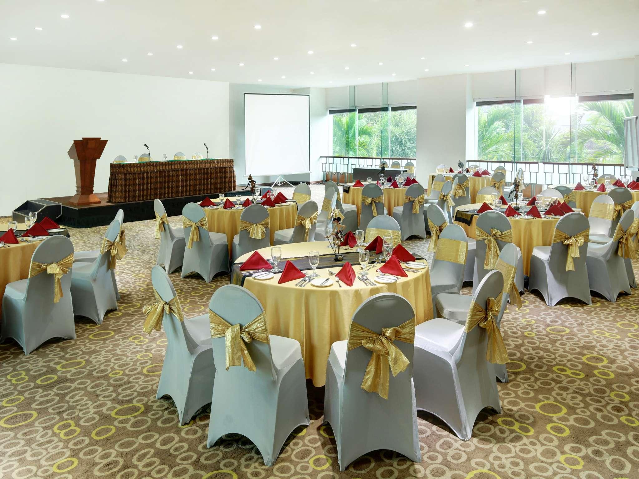 キマヤ スディルマン ジョグジャカルタ バイ HARRIS 写真