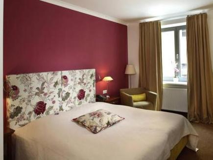 ホテル ゴリアス アム ドム 写真