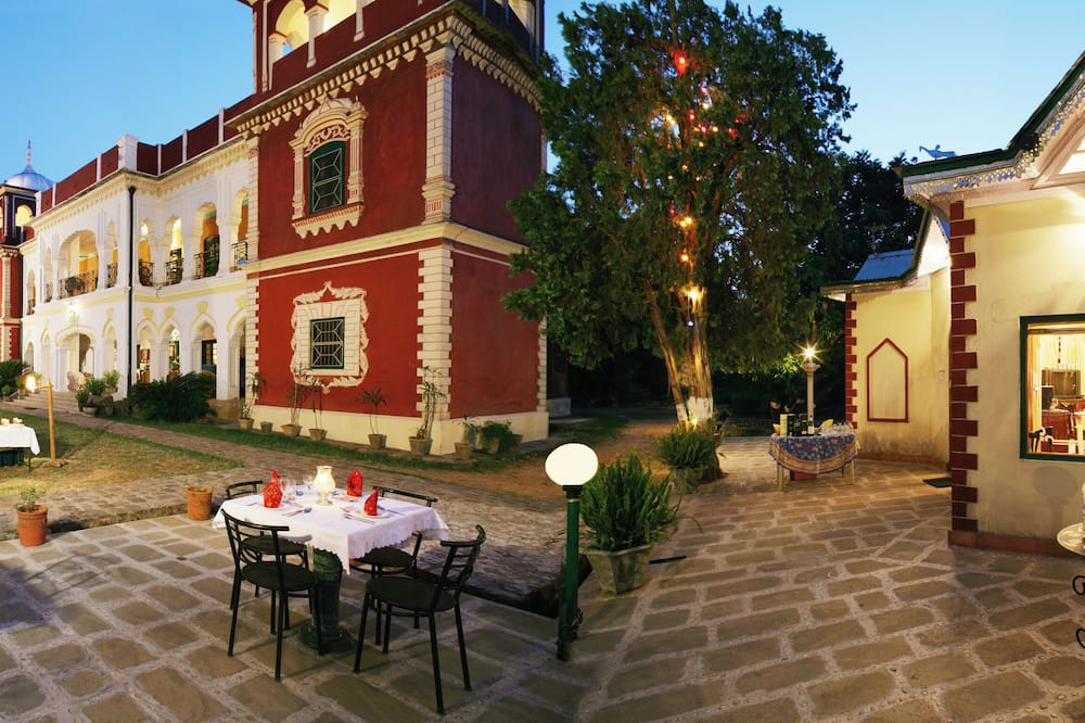 ウェルカム ヘリテッジ ジャッジズコート 写真