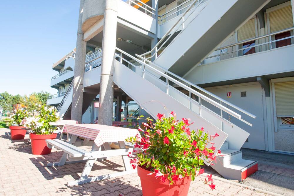 プルミエール クラッセ ドゥ ディジョン ノール - ゼニス 写真