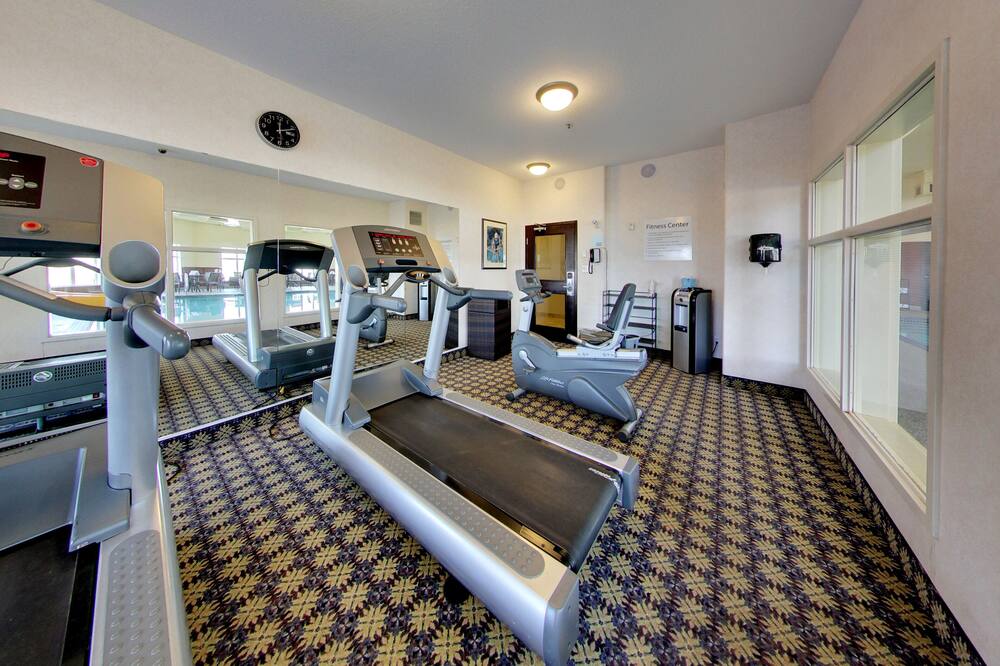 ホリデイ イン エクスプレス & スイーツ エドモントン インターナショナル エアポート by IHG 写真