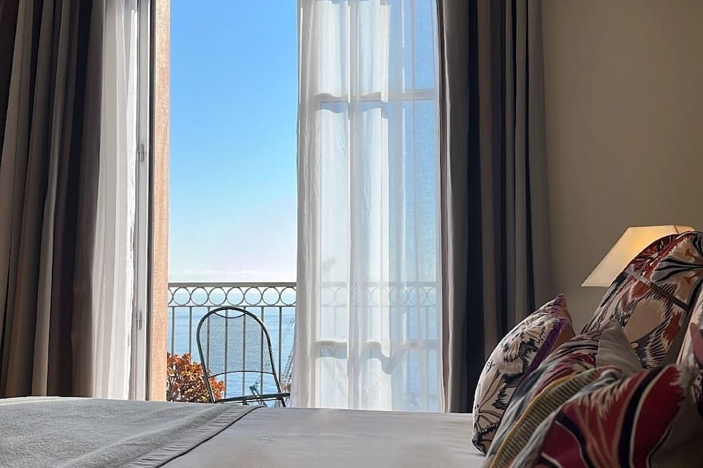 オテル デ グベルナール 写真