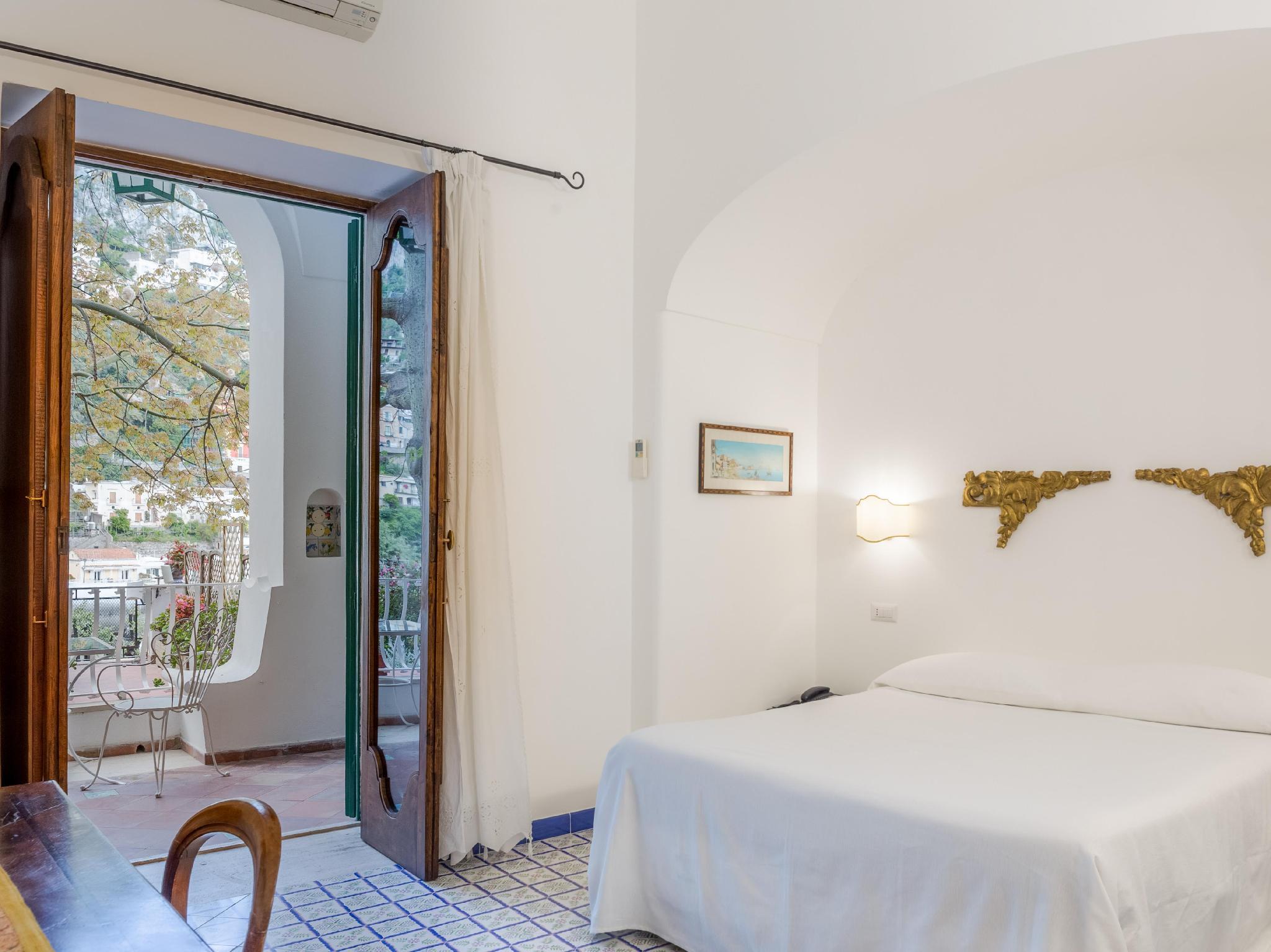 ホテル ポセイドン 写真