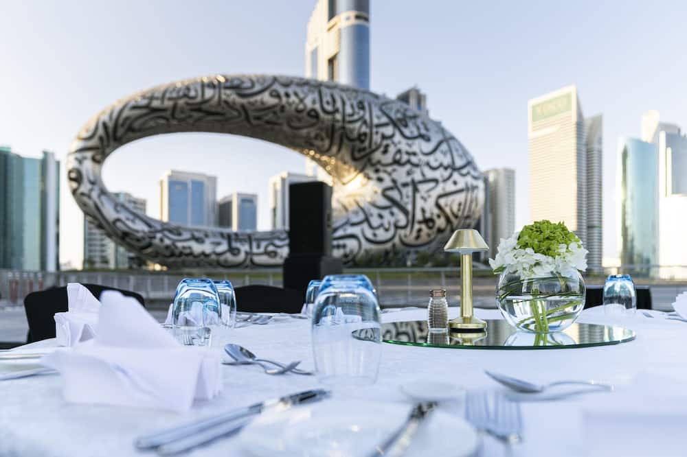 ジュメイラ エミレーツ タワーズ ドバイ 写真