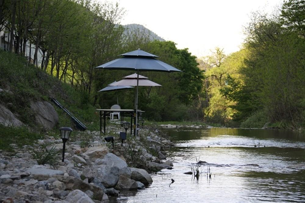 Gongju kyerongsan glamping donwallsoop 写真