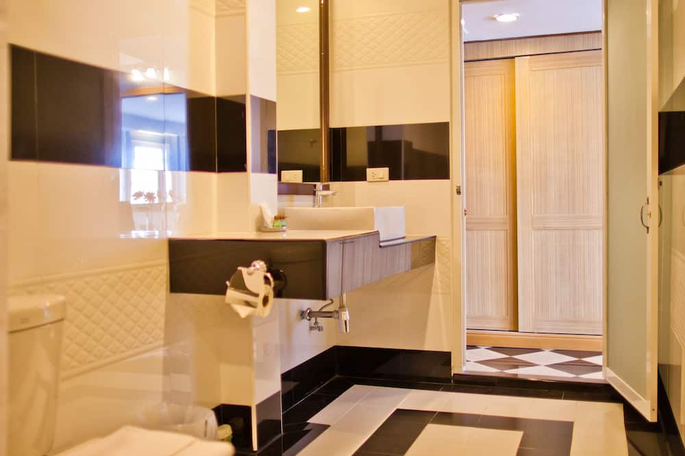 パラダイス ホテル ウドンタニ 写真