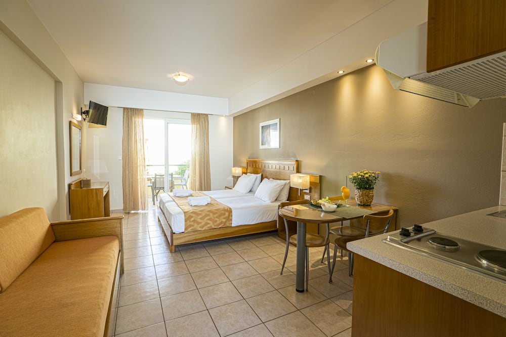 Helios Apartments 写真