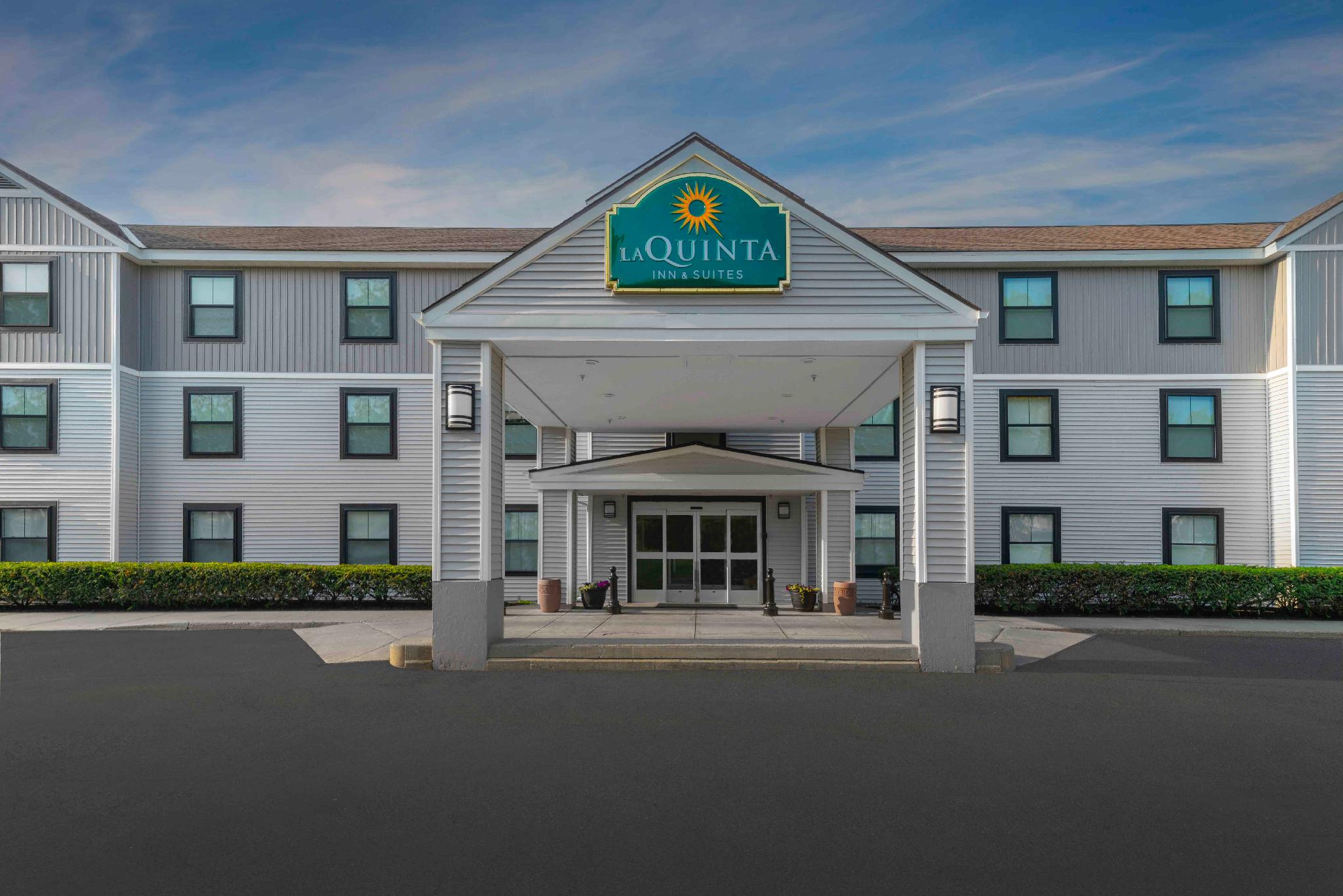 La Quinta Inn & Suites by Wyndham South Burlington 写真