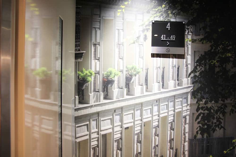 ベスト ウェスタン ホテル ル モンマルトル サン ピエール 写真