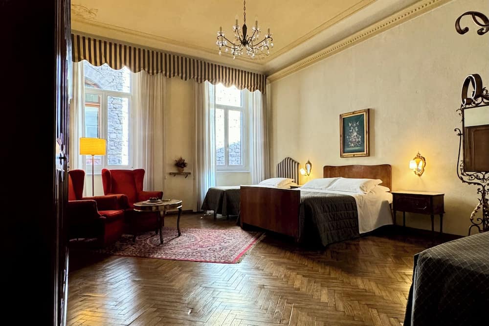 ホテル チェステリ 写真