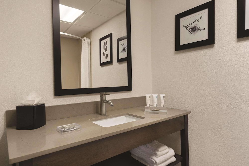 Country Inn & Suites by Radisson Raleigh-Durham Airport NC 写真