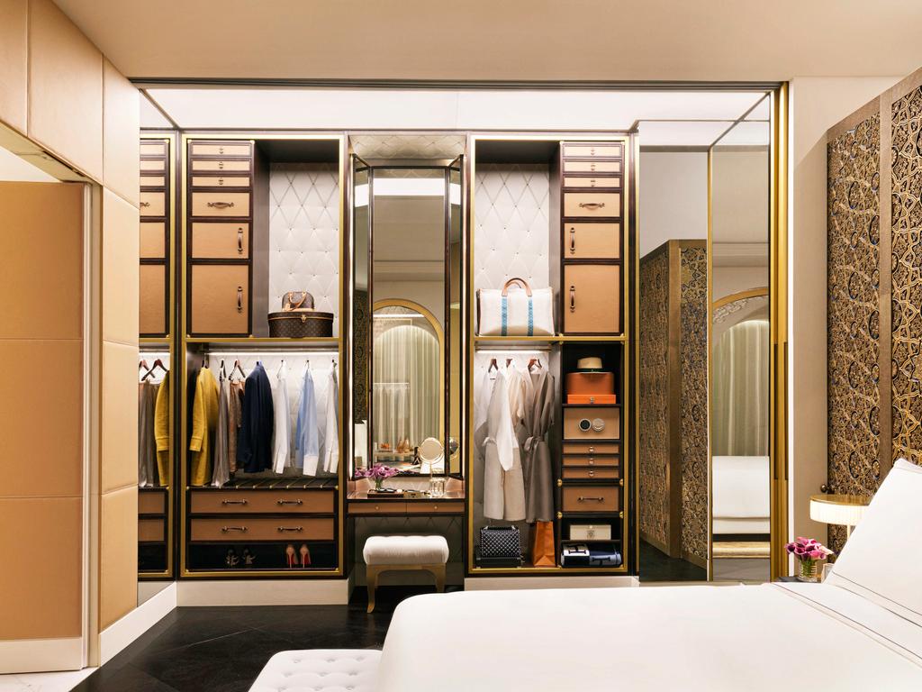 ラッフルズ ドーハ 写真