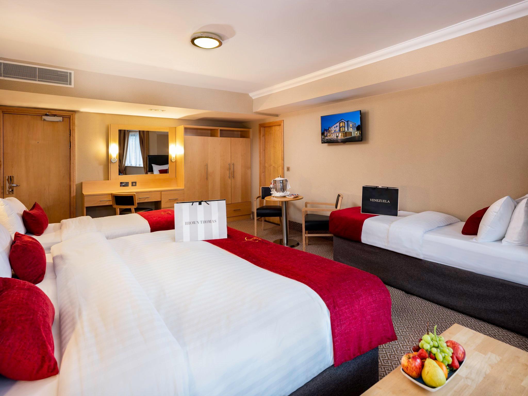 アカデミー プラザ ホテル 写真