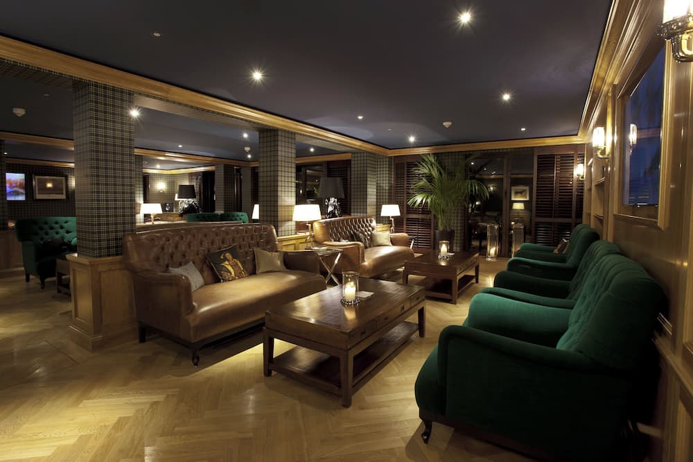 ヒルトン フランクフルト グラーヴェンブルッフ 写真