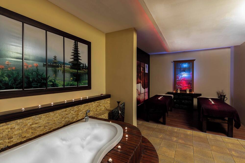 Polat Thermal Hotel 写真