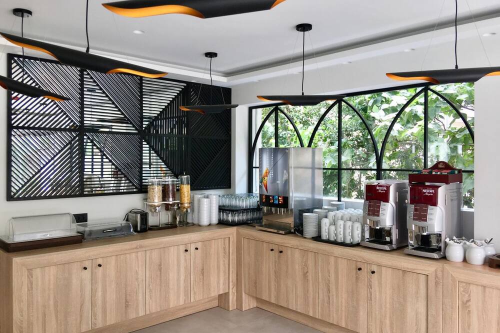 アテネ コースト ホテル 写真