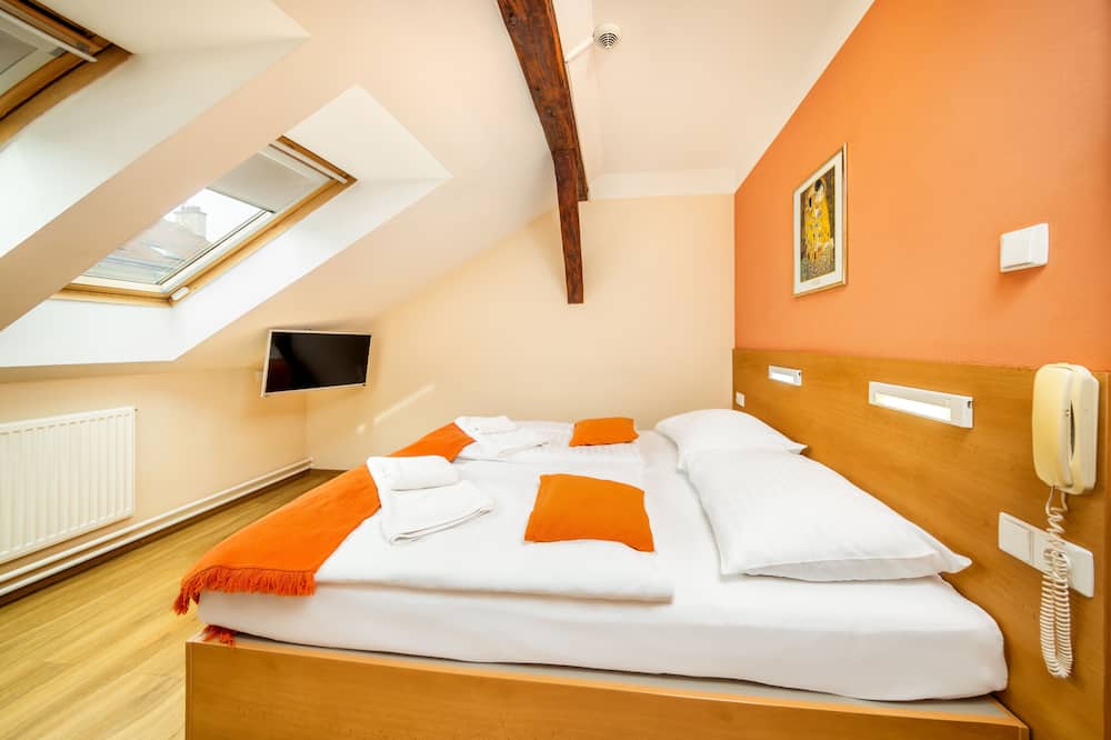 ホテル ゴールデン シティ 写真