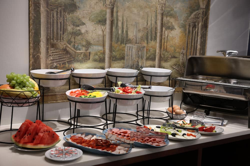 ゼウス エッセンス ブカレスト オペラ 写真