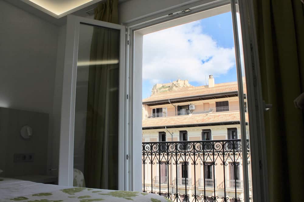 ""ランブラ アリカンテ コンタクトレス"","2 写真