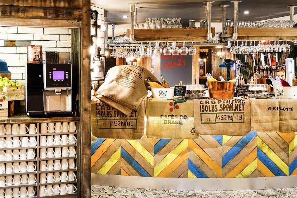 Manchester Portland By Sunday 写真