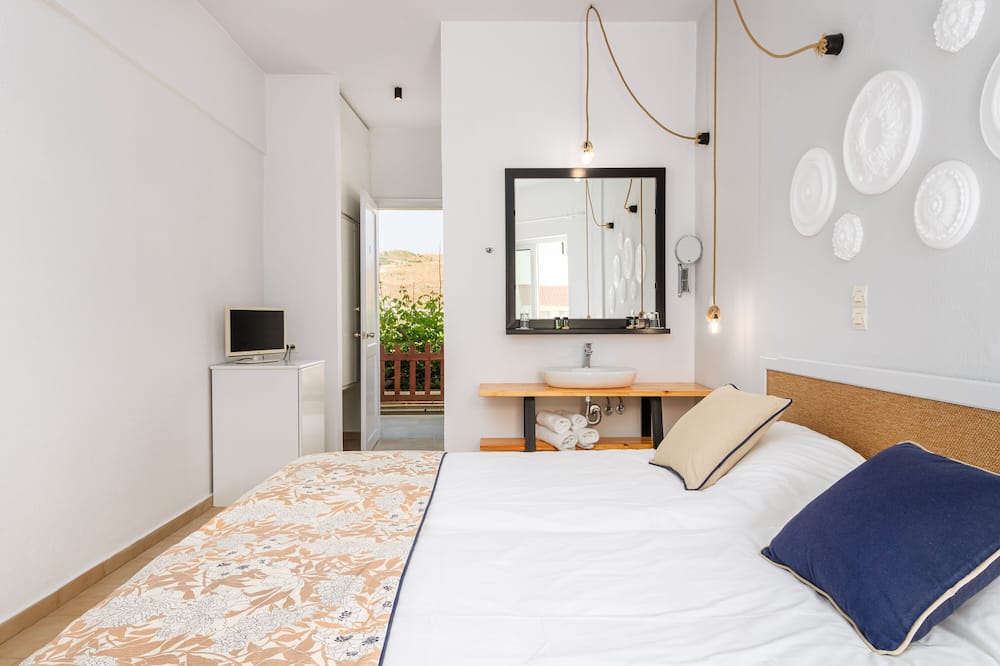 ミセス クリッサナ ビーチ ホテル 写真