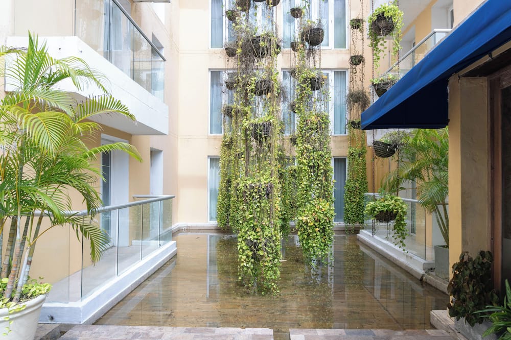 ナカル ホテル カルタヘナ キュリオ コレクション バイ ヒルトン 写真