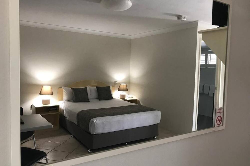 ロッキー ガーデンズ モーター イン 写真