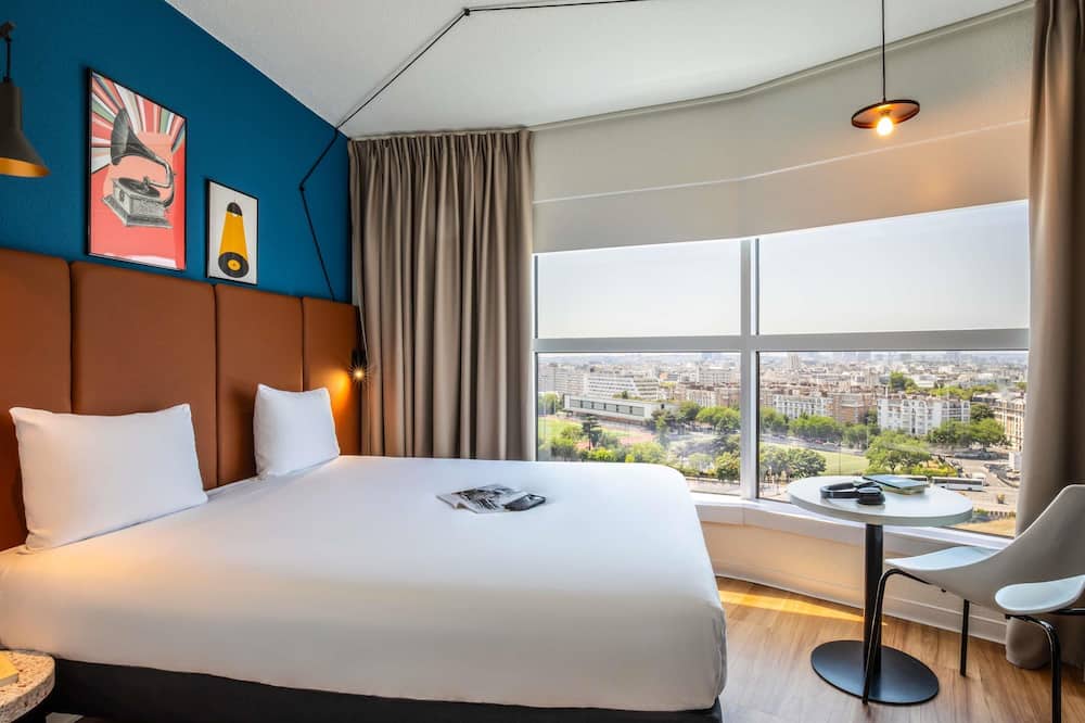 イビス パリ ポルト ドゥ モントルイユ 写真