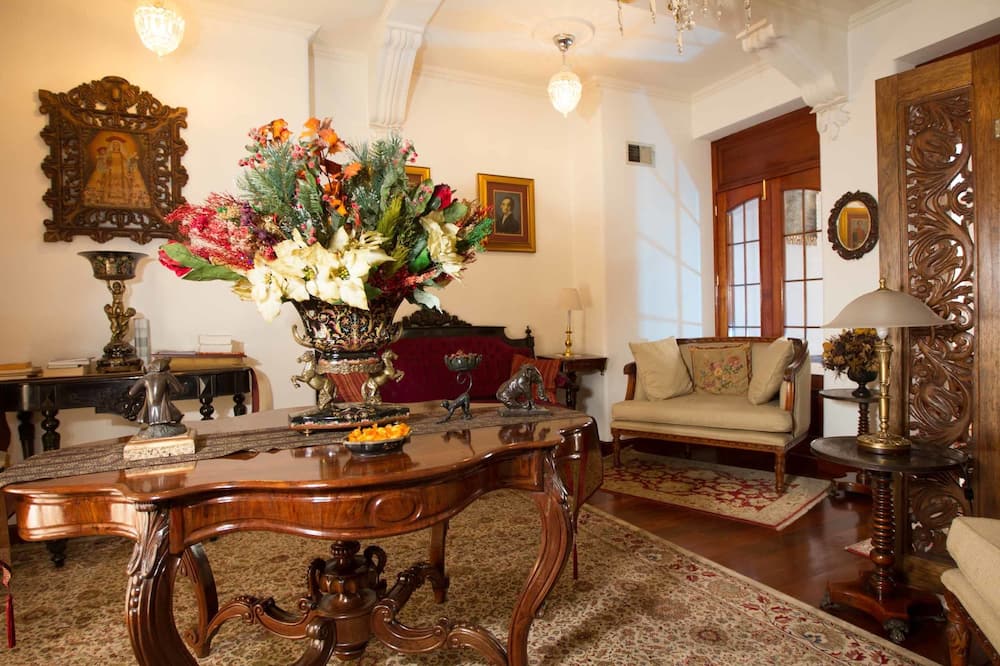 ホテル エル レリカリオ デル カルメン 写真