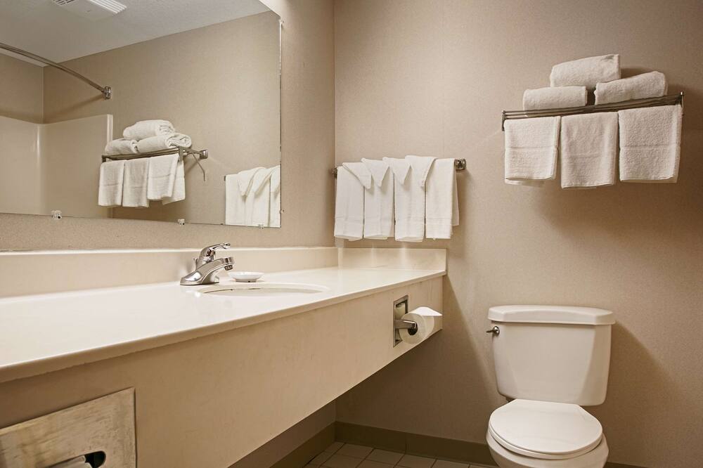 ベストウェスタン エアポート イン & スイーツ クリーブランド 写真