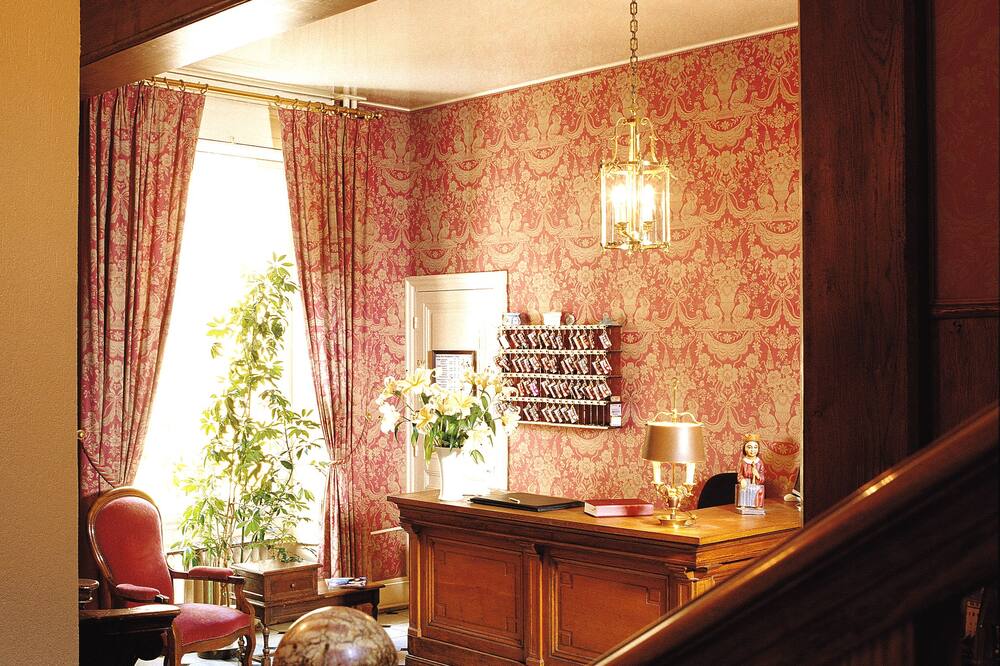 グラン ホテル ドゥ ラ バジリク 写真