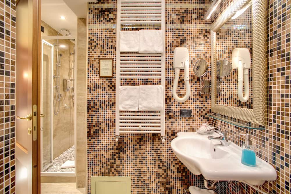 アウレリウス アート ギャラリー ホテル 写真