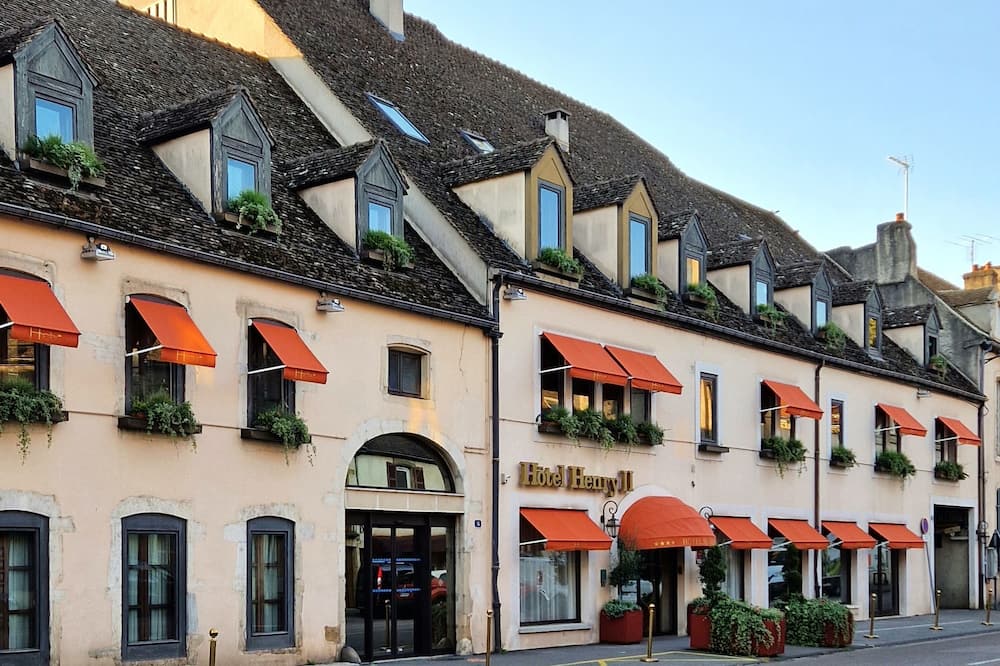 ホテル ヘンリー II ビューン センター 写真