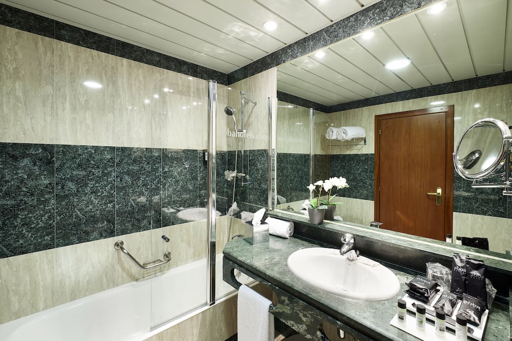 アバ フォンセカ 写真