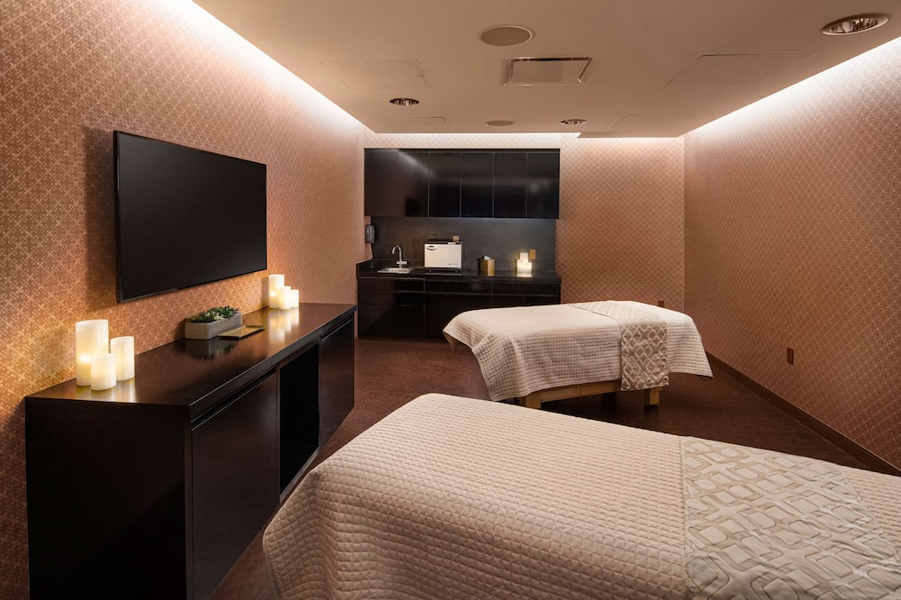 バージン ホテルズ ラスベガス、キュリオ コレクション バイ ヒルトン 写真