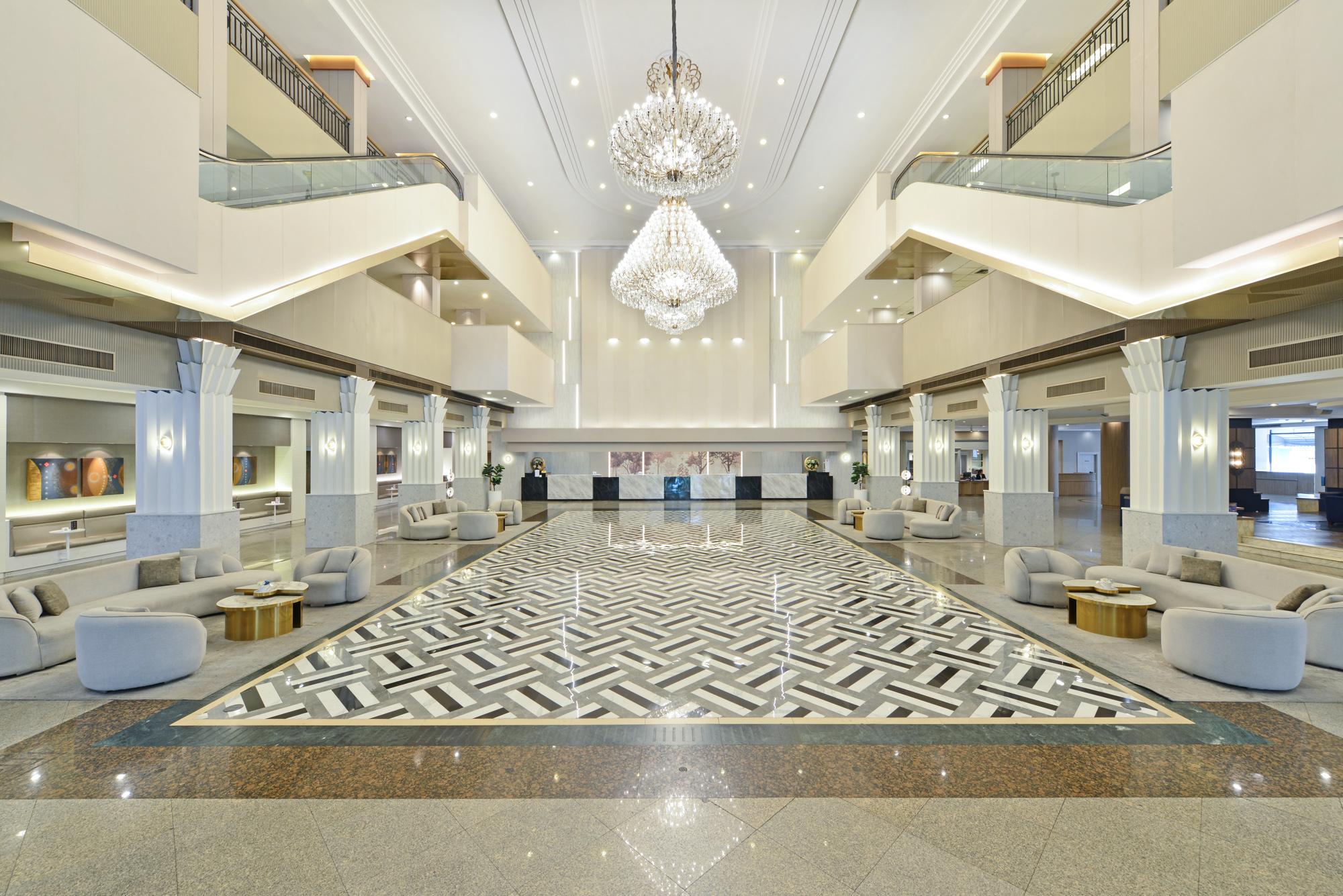 ツイン タワーズ ホテル 写真