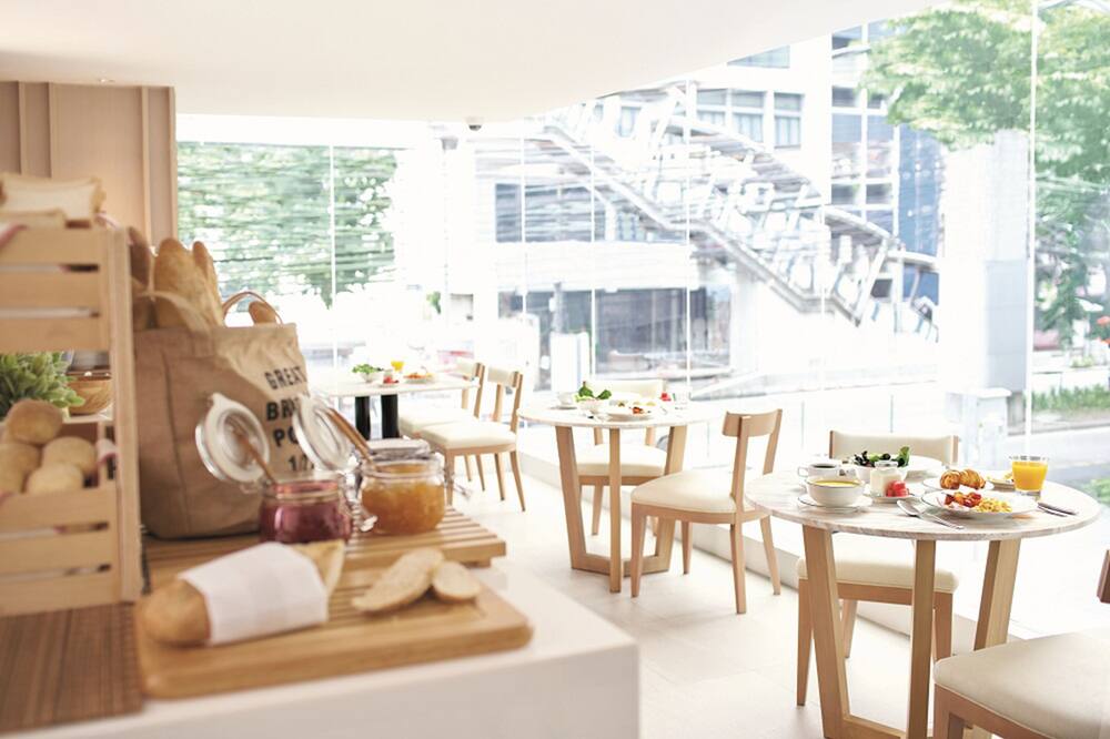 クリッタイ レジデンス 写真