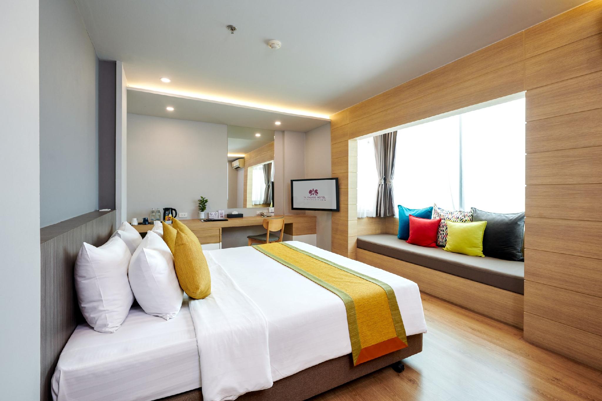 ティーケー パレス ホテル ＆ コンベンション バンコク 写真