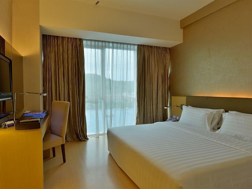 ザ クラガン リージェンシー ホテル 写真