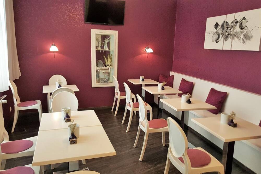 ホテル ゴールデネ スピネ 写真