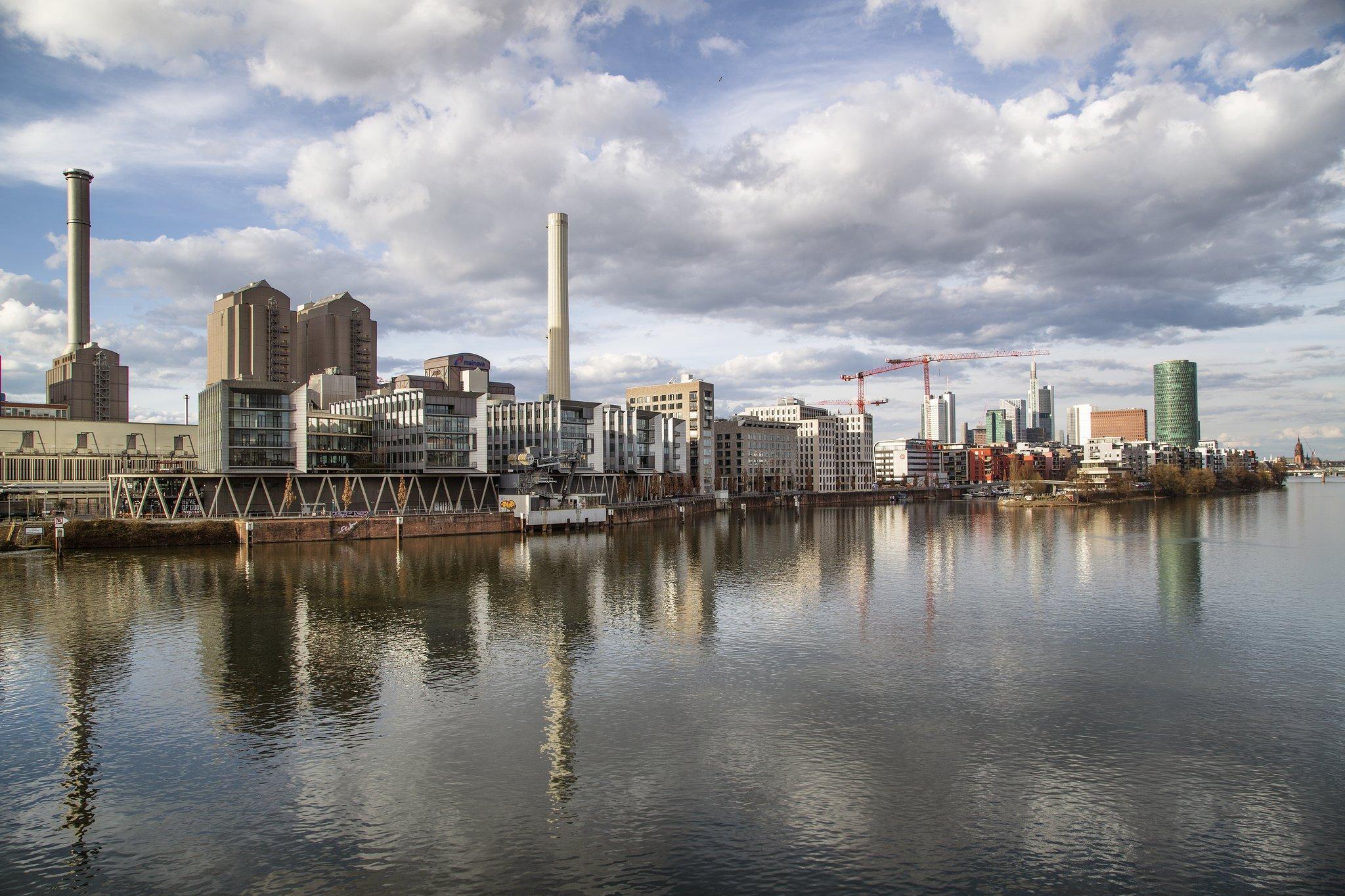 ホリデイ イン エクスプレス フランクフルト メッセ バイ IHG 写真